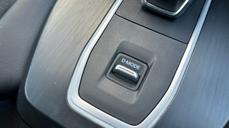 Nissan Qashqai 1.3 DiG-T MH 158 N-Connecta 5dr Xtronic Petrol Hatchback